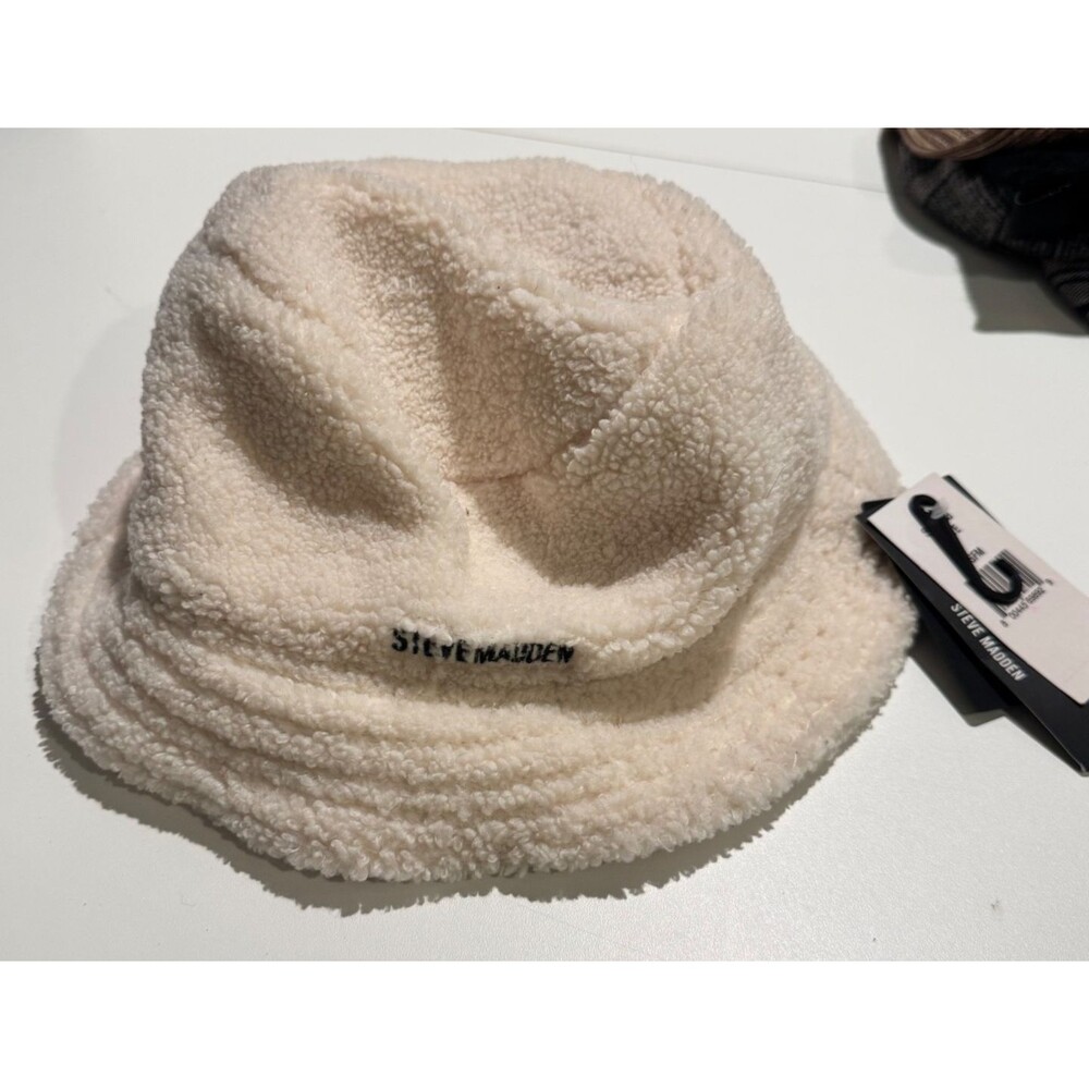 STEVE MADDEN Sherpa Bucket Hat Satin Lining Embroidered Logo Ivory One Size New